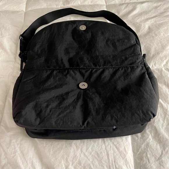 Hurley Black Crossbody Bag - Picture 4 of 6